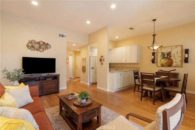 6 Brownfield Lane, Pomona, CA 91766