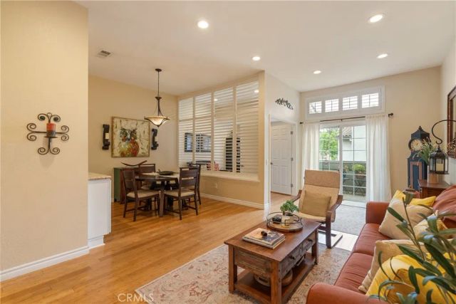 6 Brownfield Lane, Pomona, CA 91766