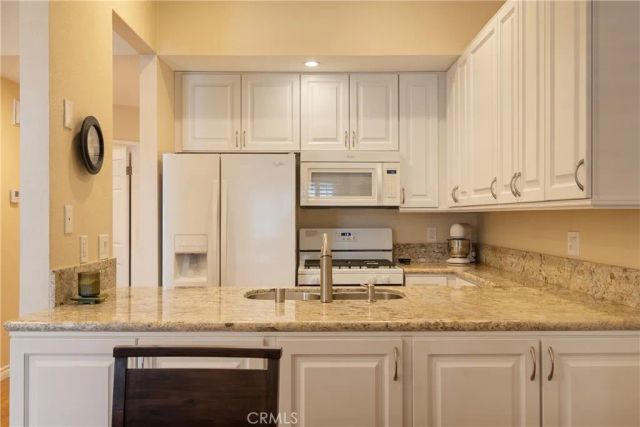 6 Brownfield Lane, Pomona, CA 91766
