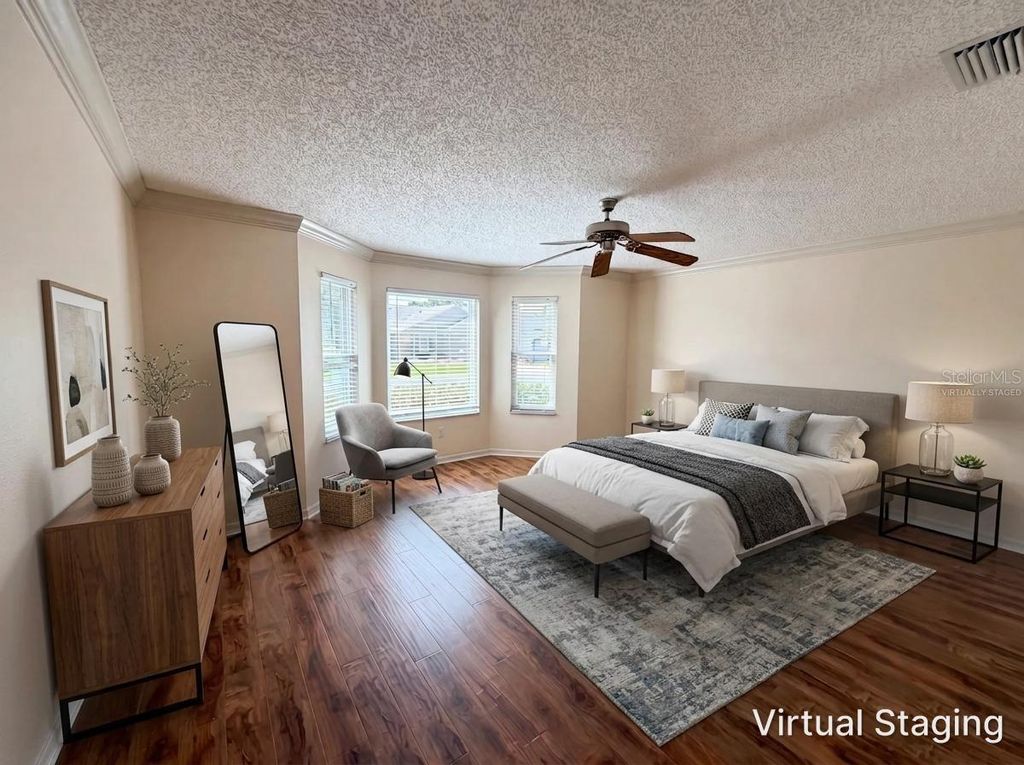 Image 13 of property listing at 1422 SEGOVIA PLACE, The Villages, FL 32162