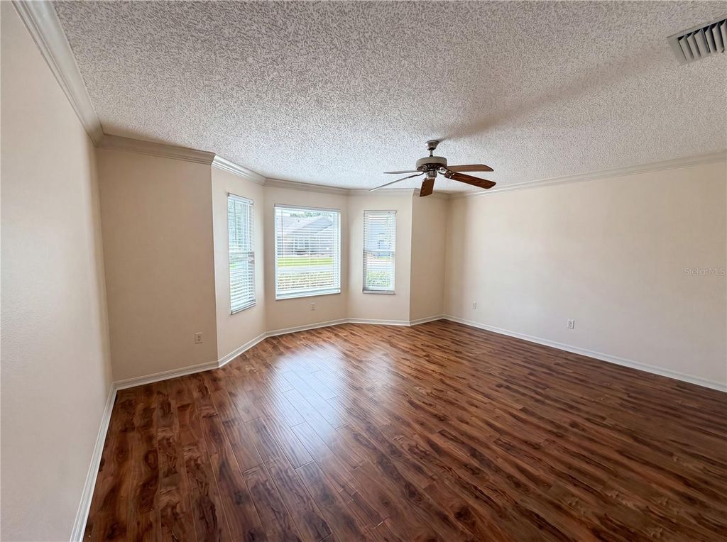 Image 14 of property listing at 1422 SEGOVIA PLACE, The Villages, FL 32162