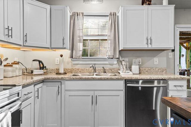 6912 Woodside St, Henrico, VA 23231