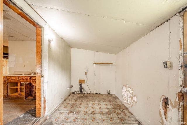 808 S Macedonia Avenue, Muncie, IN 47302