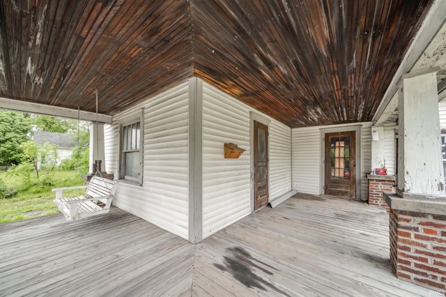 808 S Macedonia Avenue, Muncie, IN 47302
