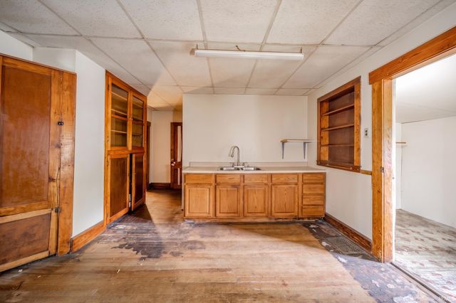 808 S Macedonia Avenue, Muncie, IN 47302