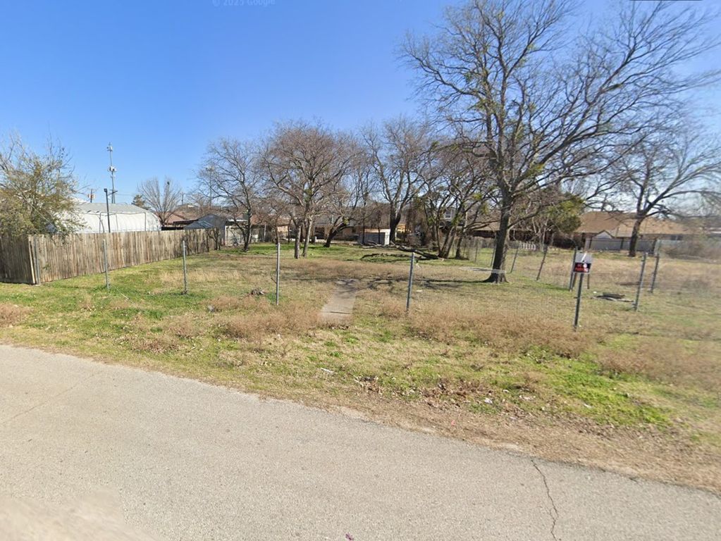 2814 El Tovar Avenue, Dallas, TX 75233