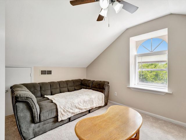 5521 Winding Brook Drive, Dickinson, TX 77539