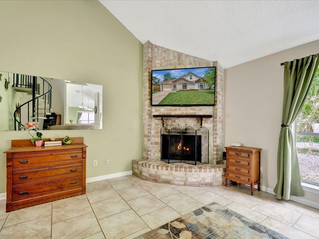 5521 Winding Brook Drive, Dickinson, TX 77539