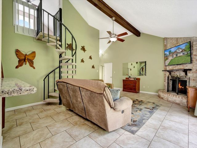 5521 Winding Brook Drive, Dickinson, TX 77539