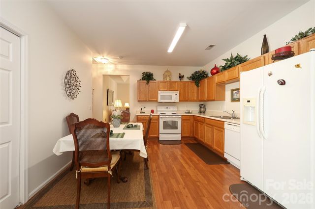 7175 Somerset Springs Drive E BLD1, Charlotte, NC 28262