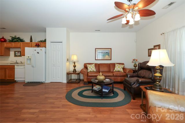 7175 Somerset Springs Drive E BLD1, Charlotte, NC 28262