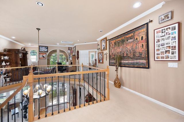 100 Hinkle Ct, Folsom, CA 95630