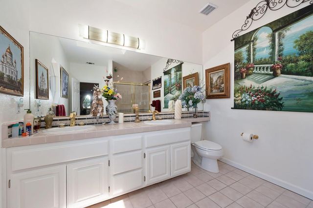 100 Hinkle Ct, Folsom, CA 95630