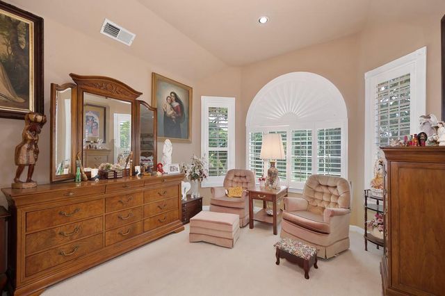 100 Hinkle Ct, Folsom, CA 95630