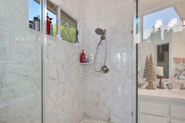 100 Hinkle Ct, Folsom, CA 95630