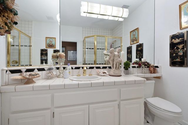 100 Hinkle Ct, Folsom, CA 95630