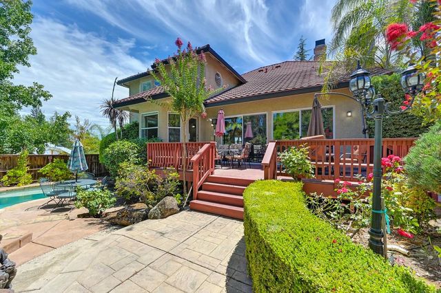 100 Hinkle Ct, Folsom, CA 95630