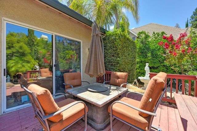 100 Hinkle Ct, Folsom, CA 95630