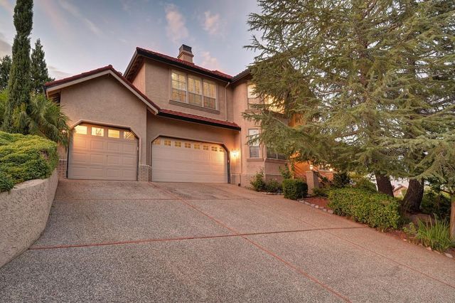 100 Hinkle Ct, Folsom, CA 95630