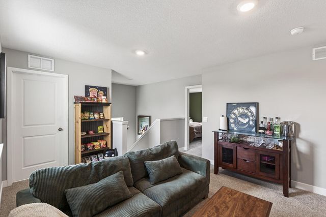 6549 209th Street W, Farmington, MN 55024