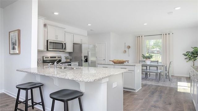 208 Hungerford Boulevard, Jamestown, NC 27282