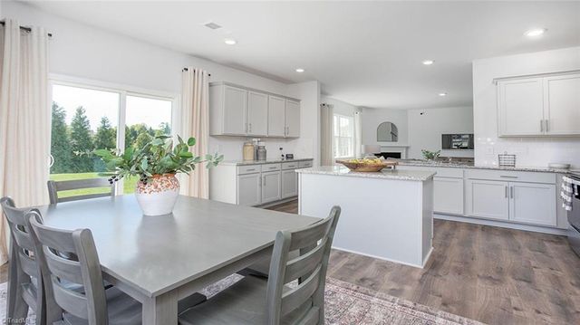 208 Hungerford Boulevard, Jamestown, NC 27282