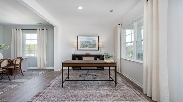208 Hungerford Boulevard, Jamestown, NC 27282