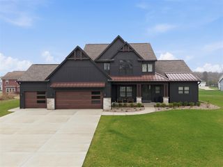 7746 Corners Cove Street, Kalamazoo, MI 49009