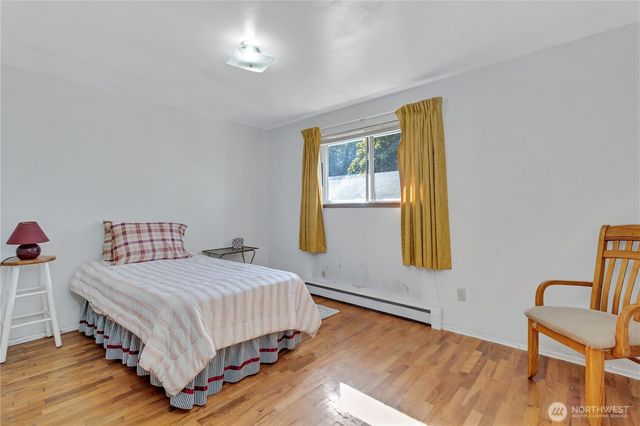 2304 S 300th Street, Federal Way, WA 98003