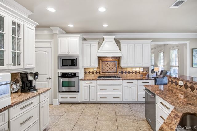 9512 Crescent Lodge Drive, Pike Road, AL 36064