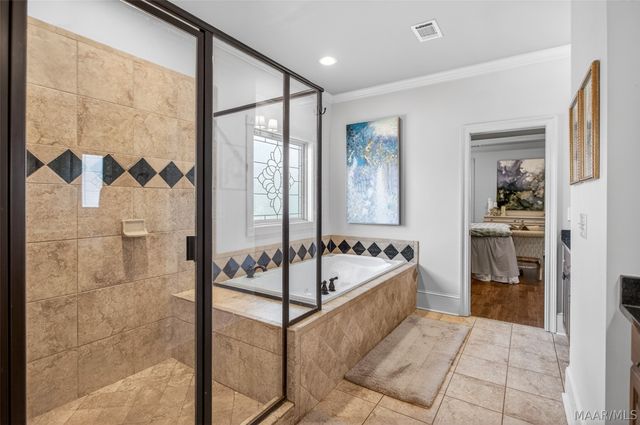 9512 Crescent Lodge Drive, Pike Road, AL 36064