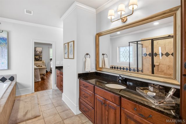 9512 Crescent Lodge Drive, Pike Road, AL 36064