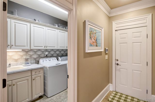 9512 Crescent Lodge Drive, Pike Road, AL 36064