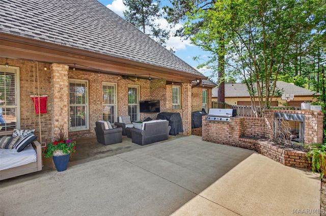 9512 Crescent Lodge Drive, Pike Road, AL 36064