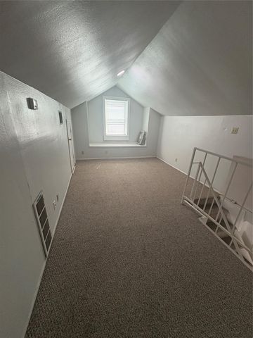 915 W 29th ST, Austin, TX 78705