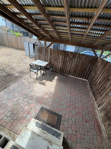 915 W 29th ST, Austin, TX 78705