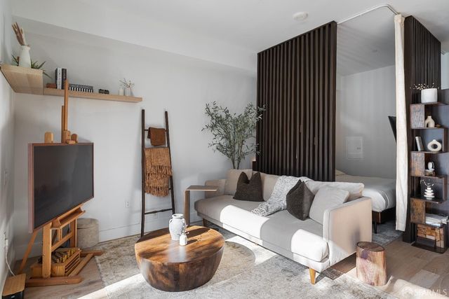 1 Bristol Court 201, San Francisco, CA 94130