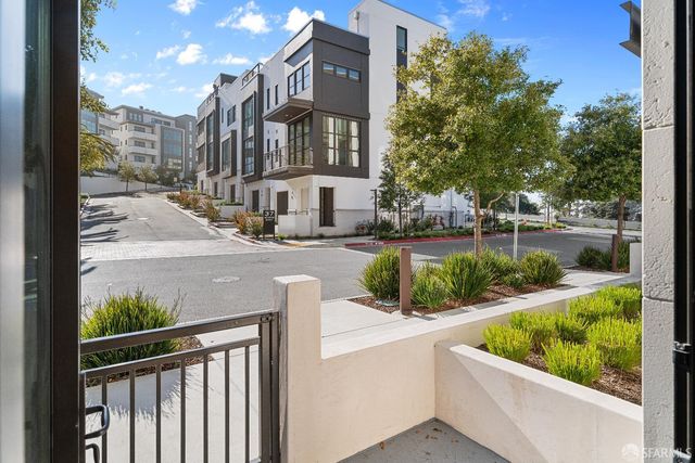 1 Bristol Court 201, San Francisco, CA 94130