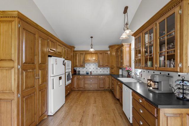 444 Cooley Rd, Waverly, TN 37185