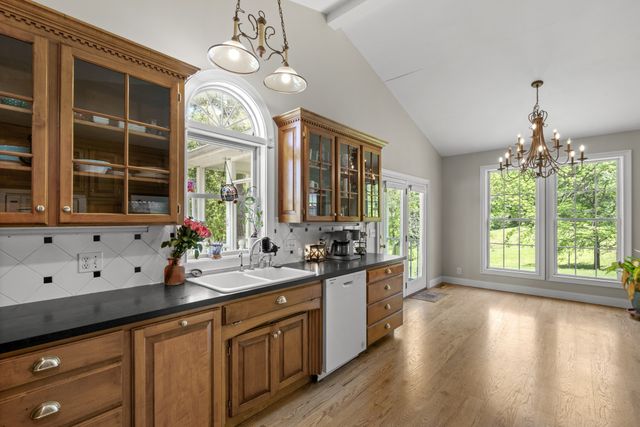 444 Cooley Rd, Waverly, TN 37185