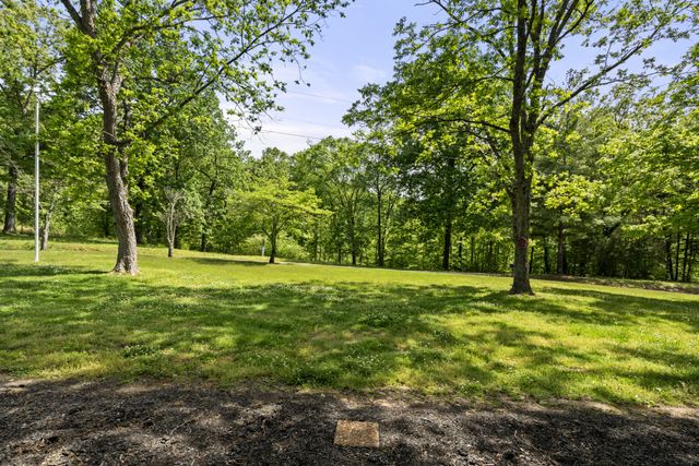 444 Cooley Rd, Waverly, TN 37185