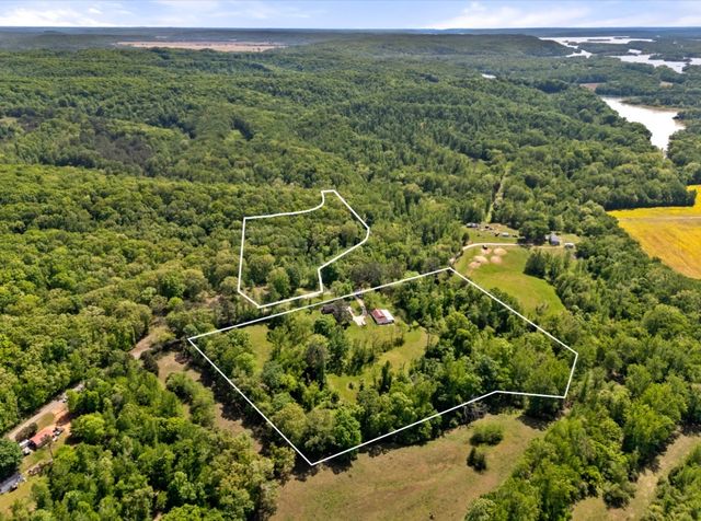 444 Cooley Rd, Waverly, TN 37185
