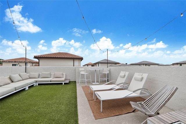 4605 NW 83rd Path, Doral, FL 33166