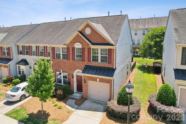 3233 Park South Station Boulevard, Charlotte, NC 28210