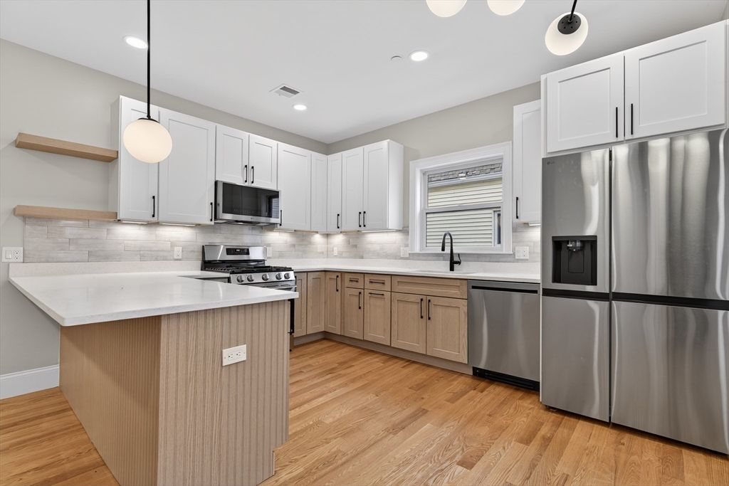 29B Prichard Ave 2, Somerville, MA 02144
