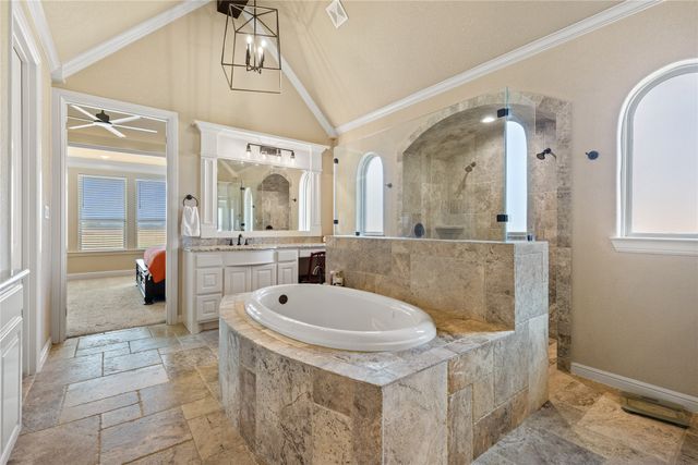 3338 Howard Road, Waxahachie, TX 75165