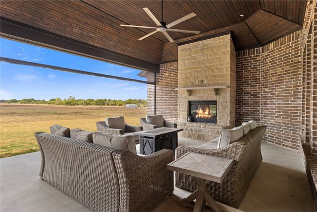 3338 Howard Road, Waxahachie, TX 75165