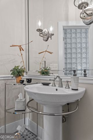 221 W Jefferson Street, Madison, GA 30650