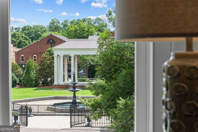 221 W Jefferson Street, Madison, GA 30650