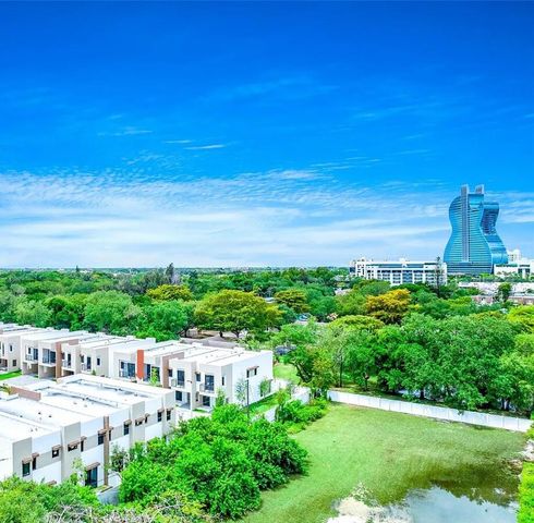 4189 N Oak Place, Dania Beach, FL 33314